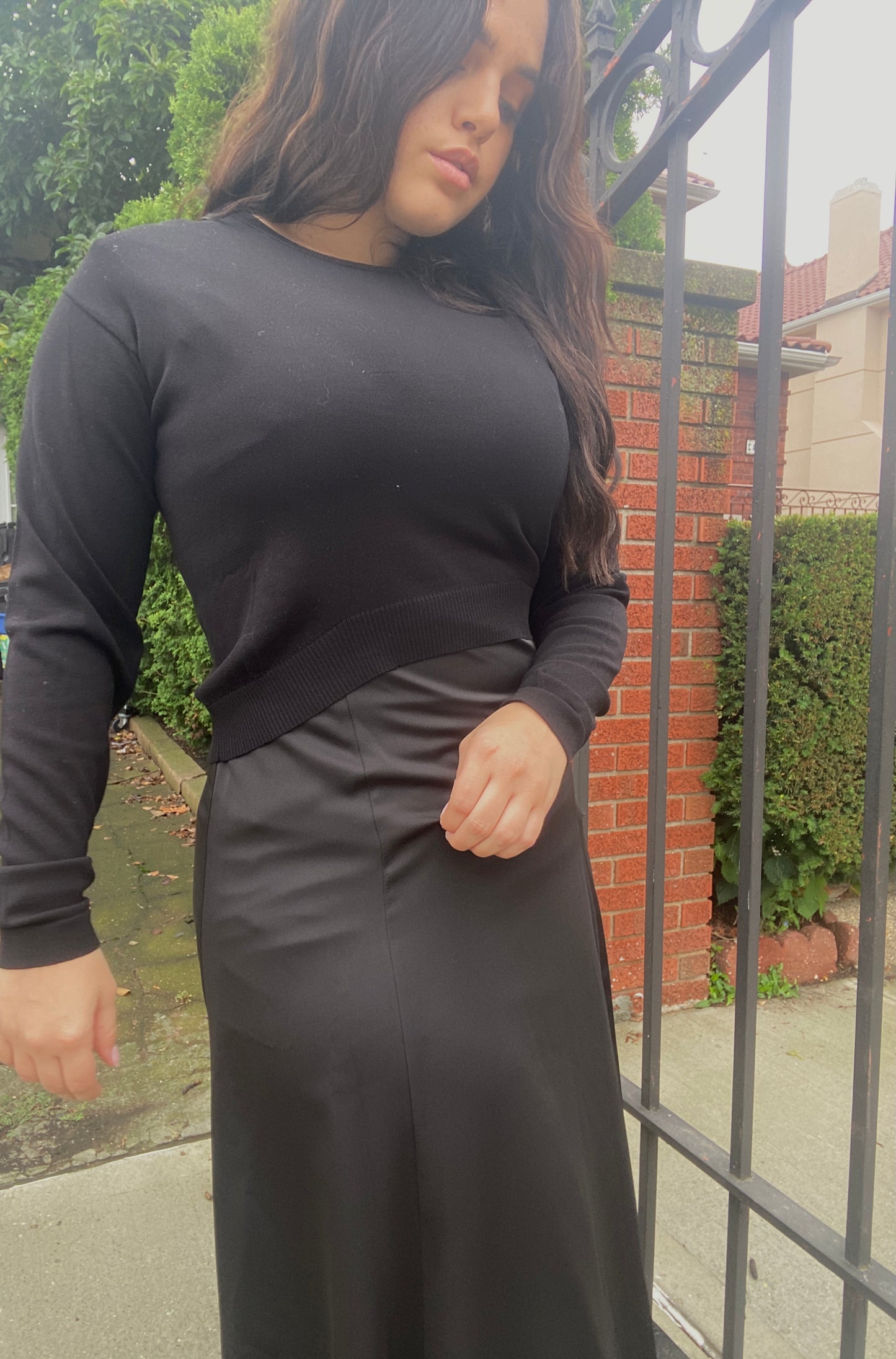 HI-LO CREWNECK SWEATER