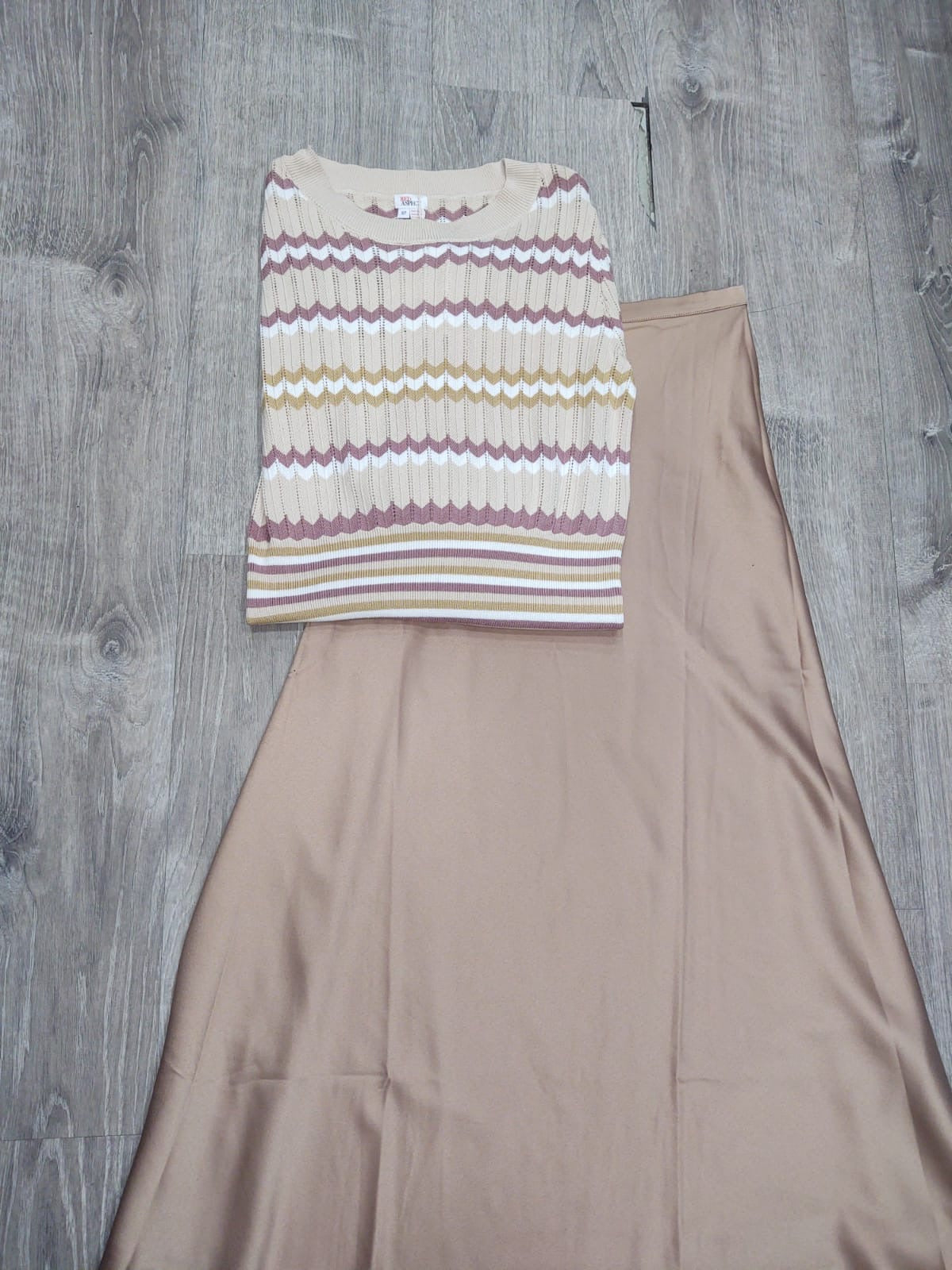 KNIT SWEATER IN ZIG ZAG STRIPE