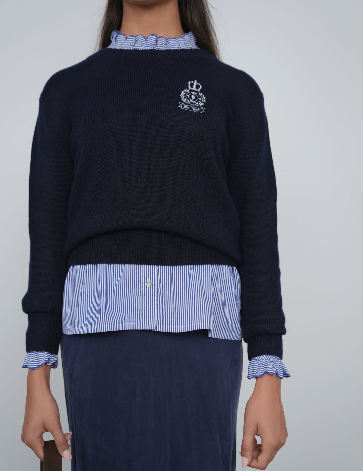 POINT RUFFLE BLOUSE