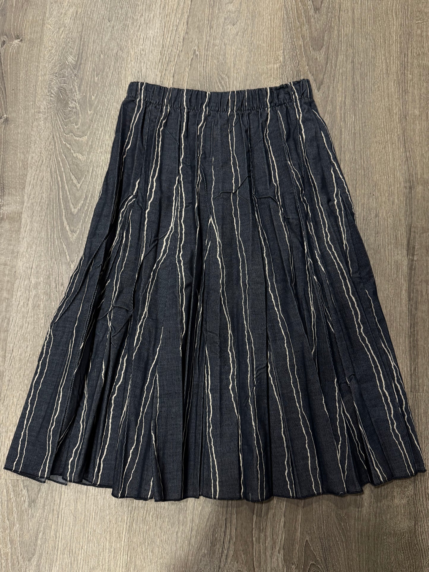 CORDUROY PLEATED SKIRT