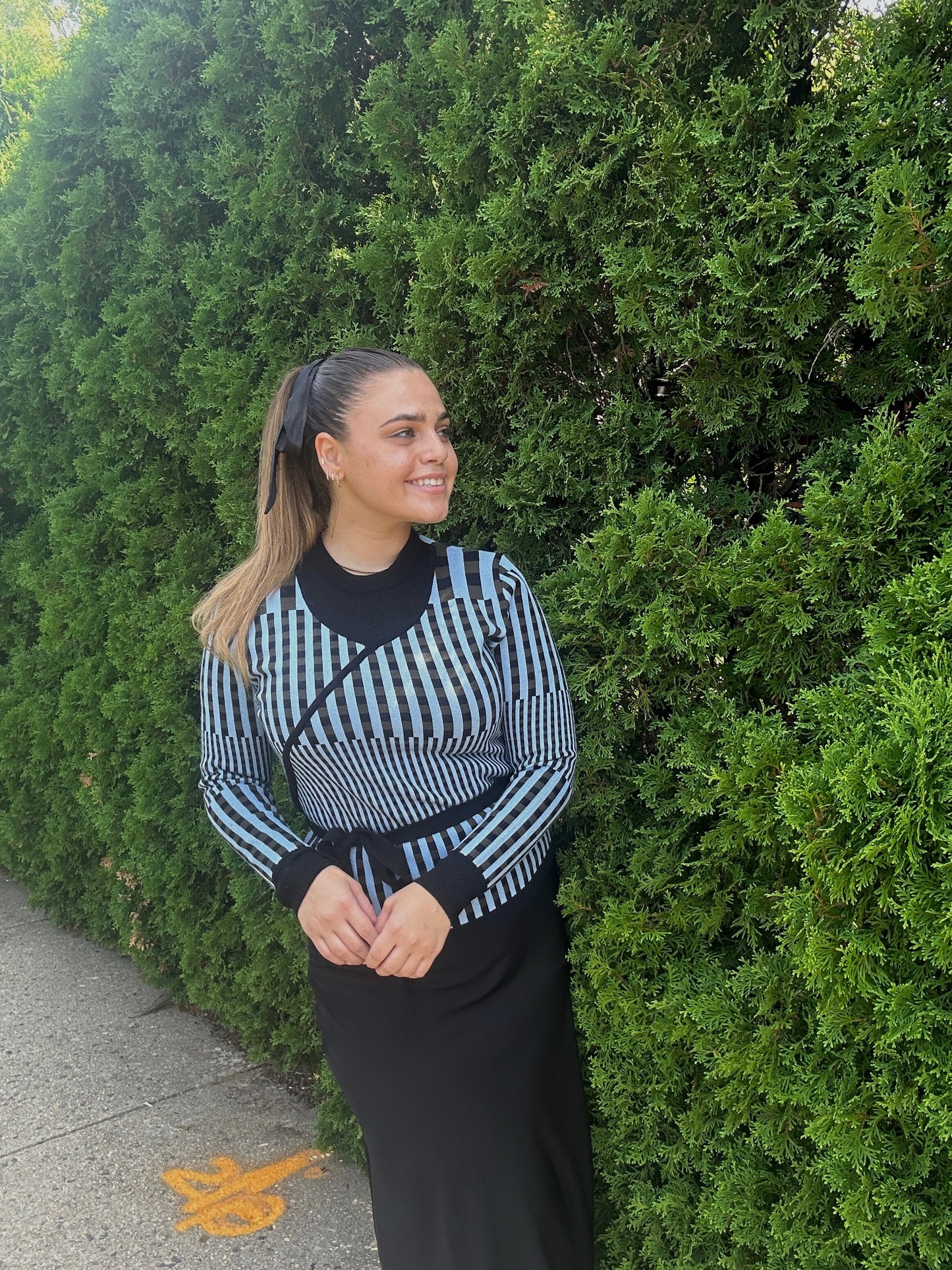 CHECKERED WRAP SWEATER