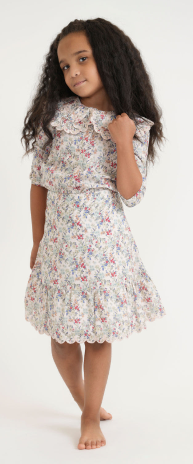 THE FLORAL SCALLOPED SET