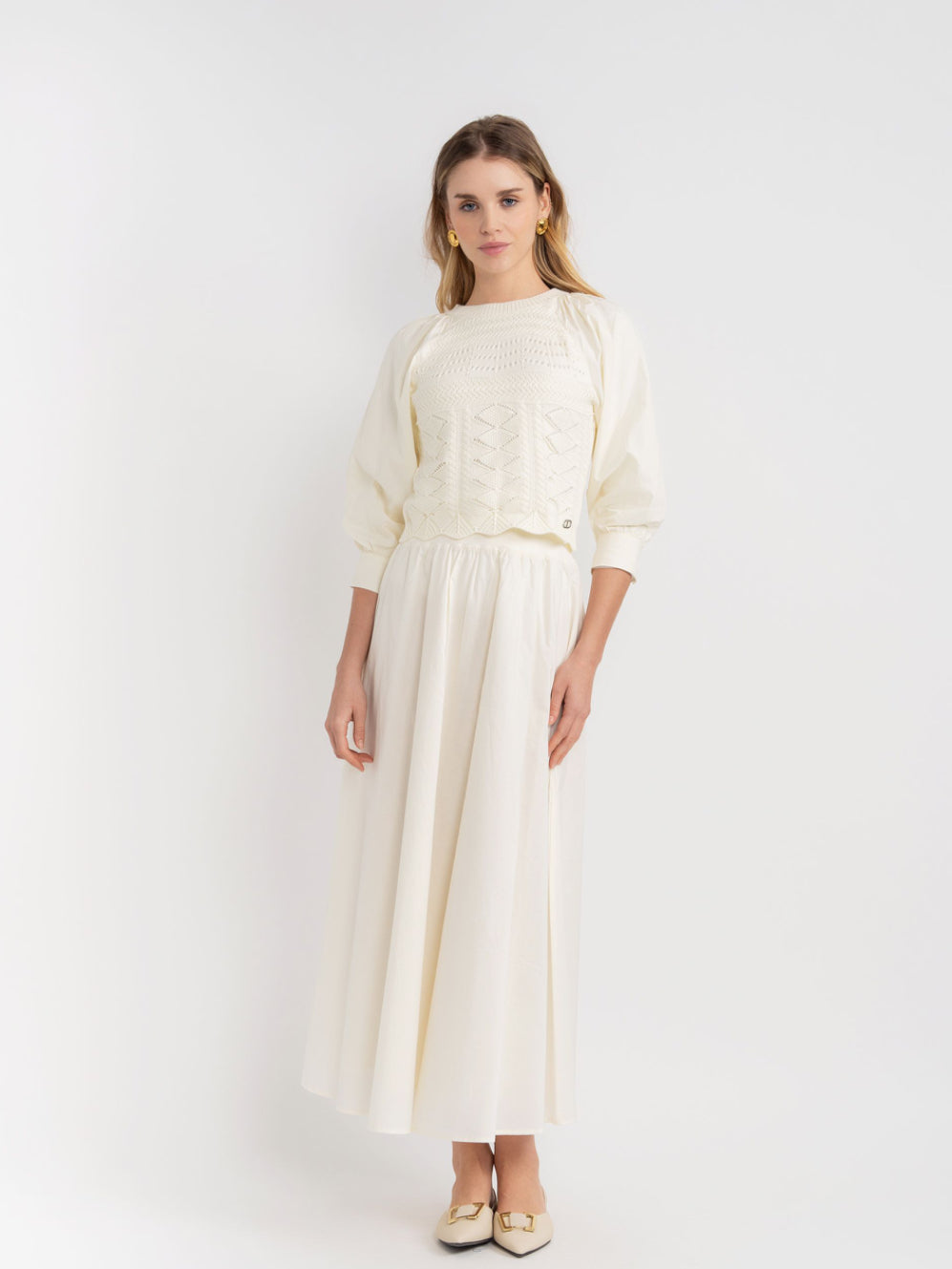 IVORY EMBROIDERED TOP