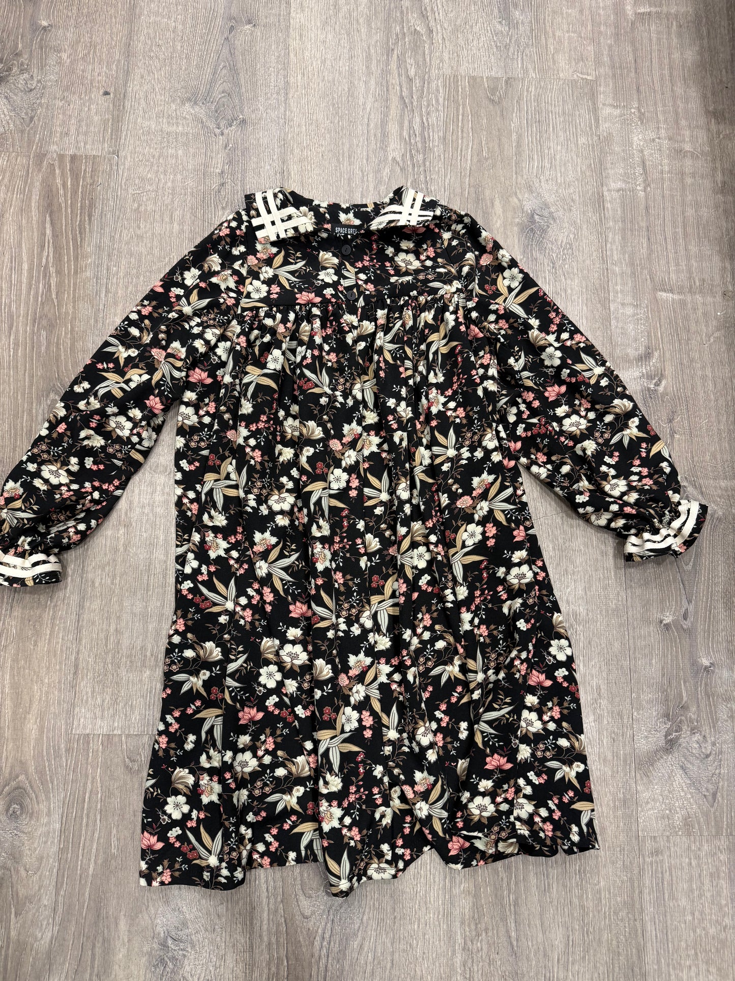 FLORAL COLLAR DRESS