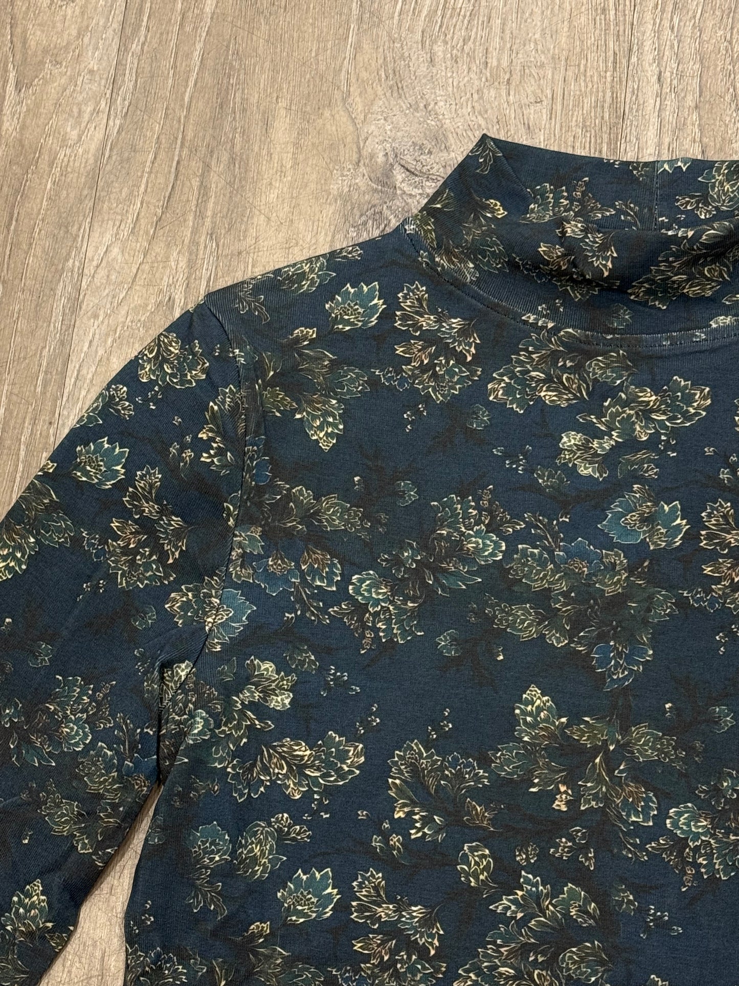 PRINTED TURTLENECKS