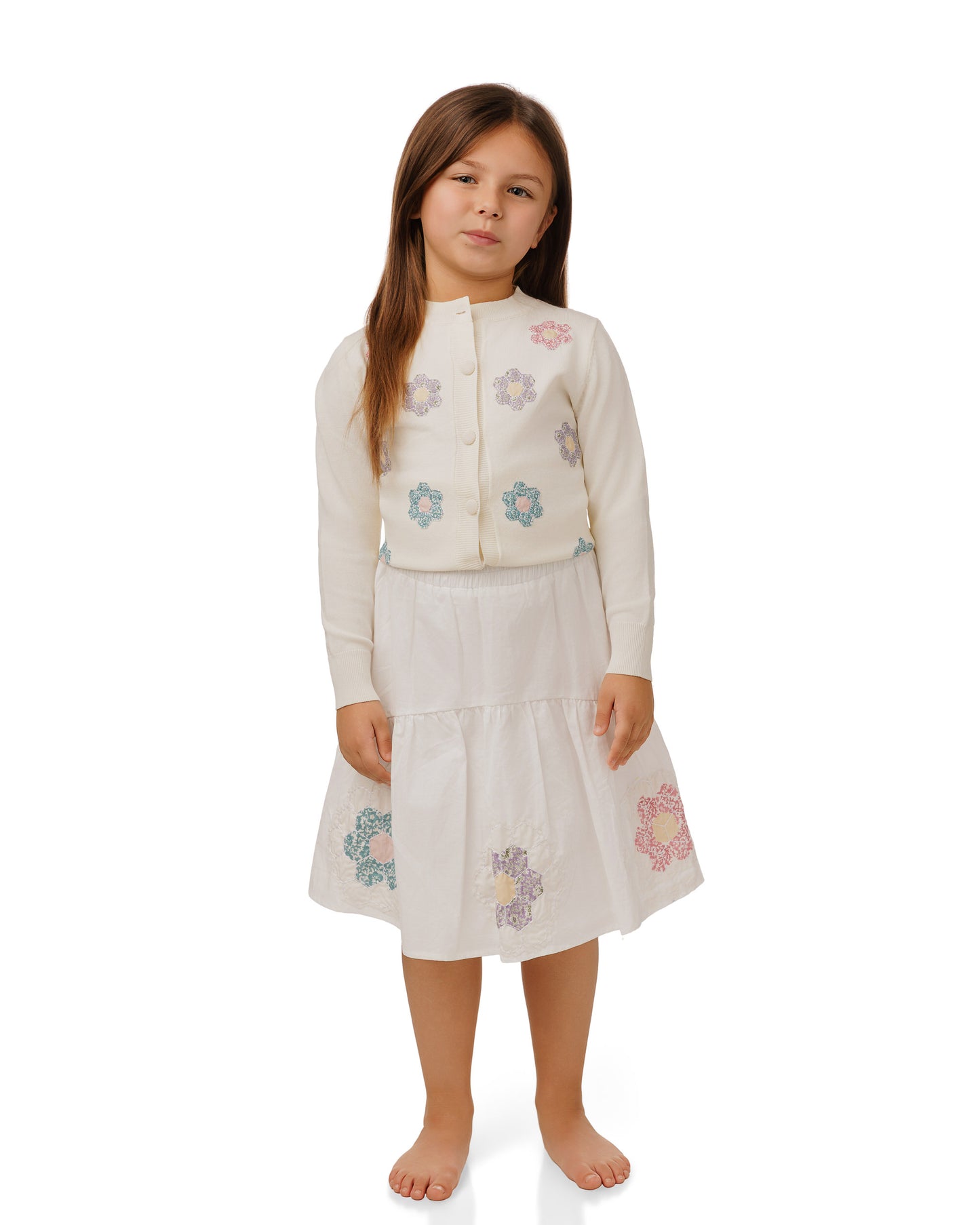 WHITE KNIT SET W/ FLORAL DETAILING