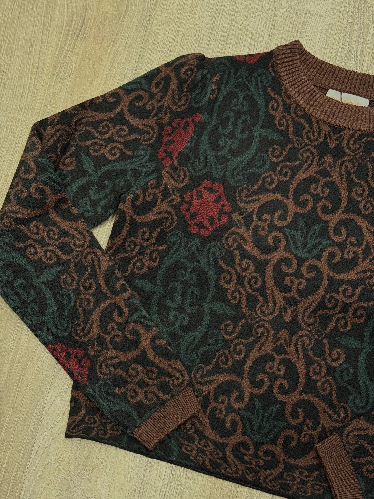 CROPPED CREW NECK SWEATER