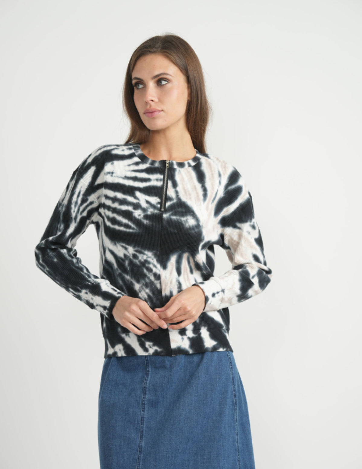 HALF FRONT ZIP TIE DYE TEE