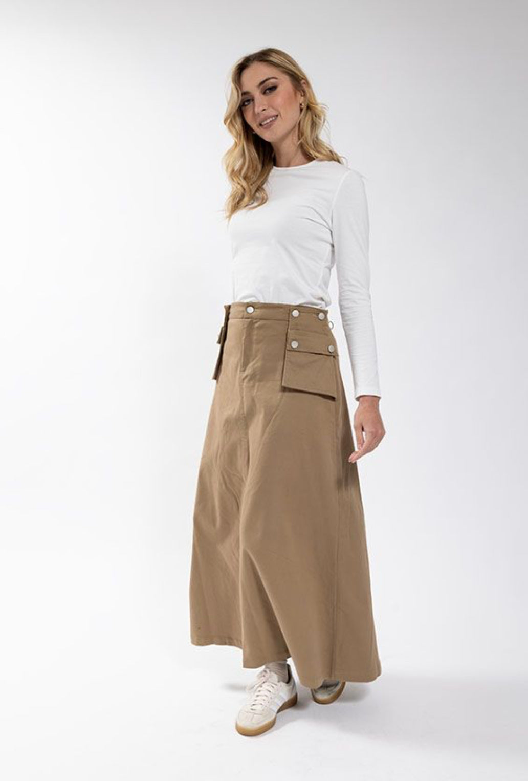 EXAGGERATED POCKET SKIRT