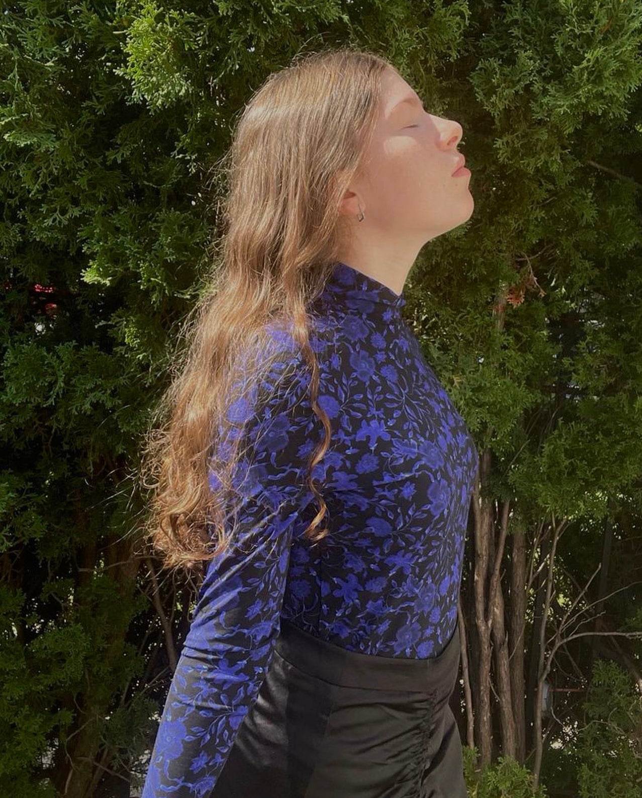 POINT PRINTED MOCK NECK