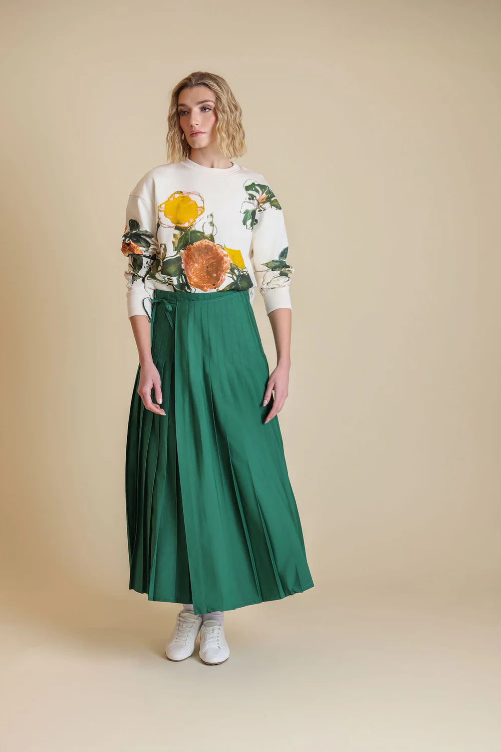 BOLD FLORAL PRINT SWEATSHIRT