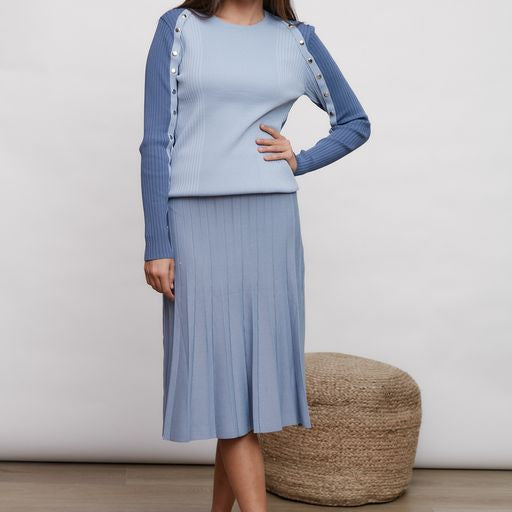 Ribbed Contrast Top With Snap Detail