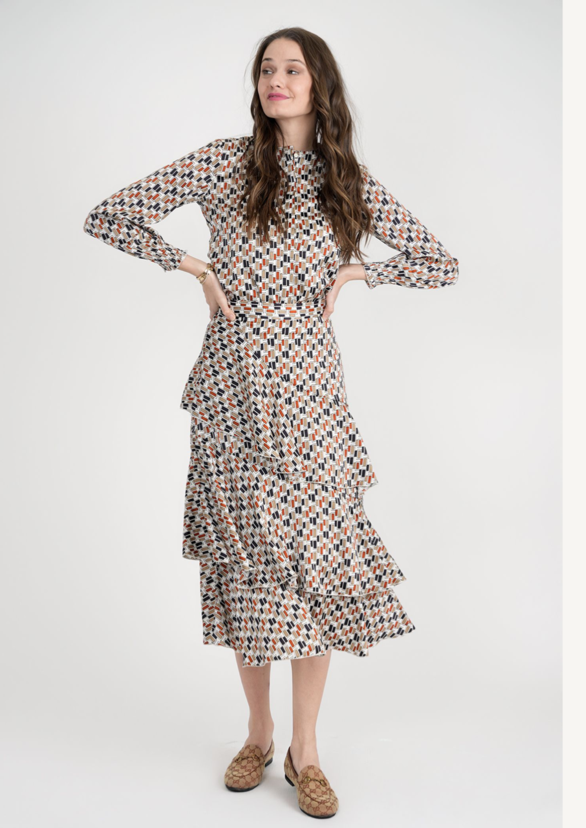 WOMANS OFF WHITE/BROWN SQUARE SET