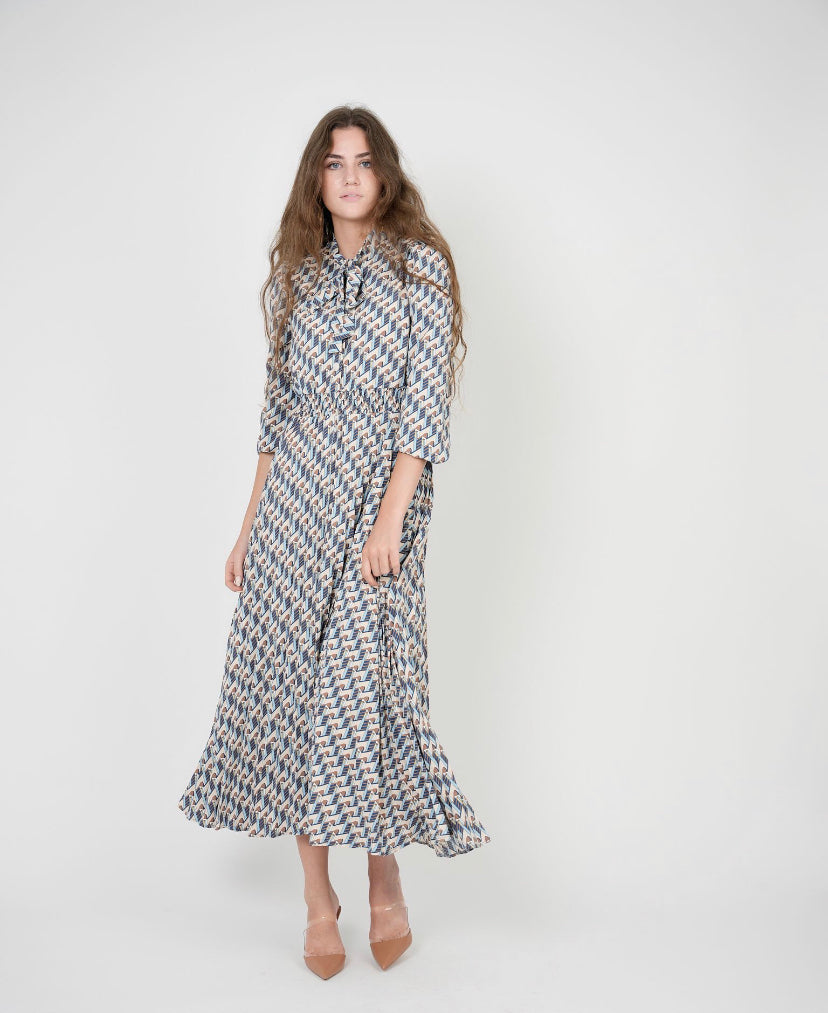 ACCORDIAN PLEATED MIDI FLORAL DRESS