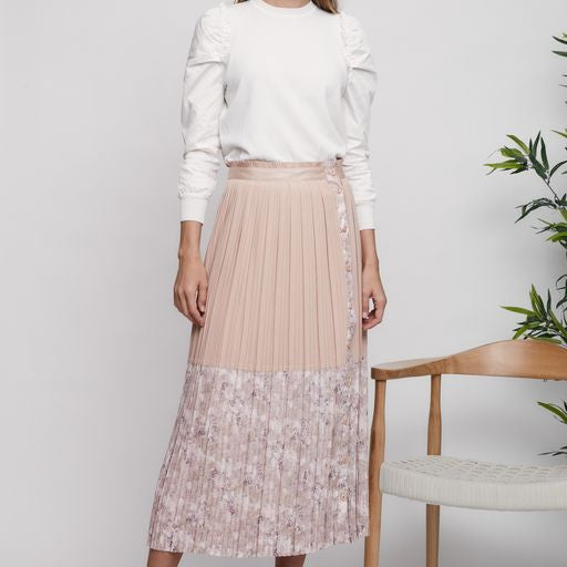 Sweater with Cotton Ruffled Sleeve