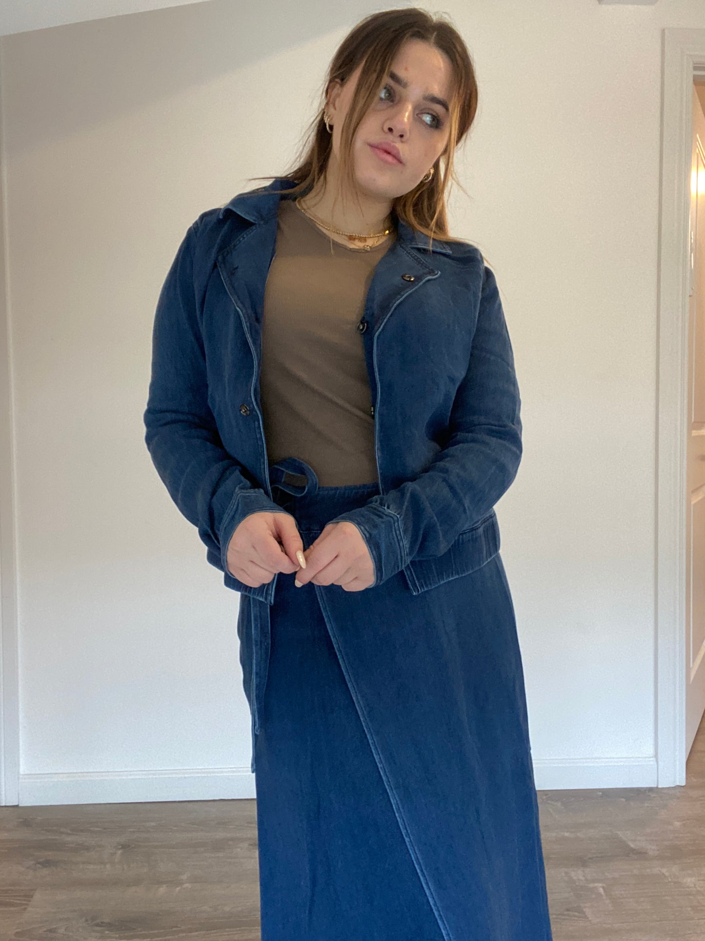 DENIM COLLARED JACKET