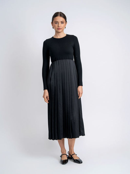 CONTRAST PLEATED DRESS
