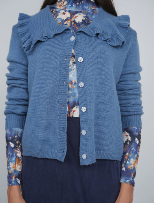 POINT PRINTED MOCK NECK TOP