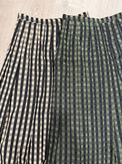 CHECKS PLEATED SKIRT