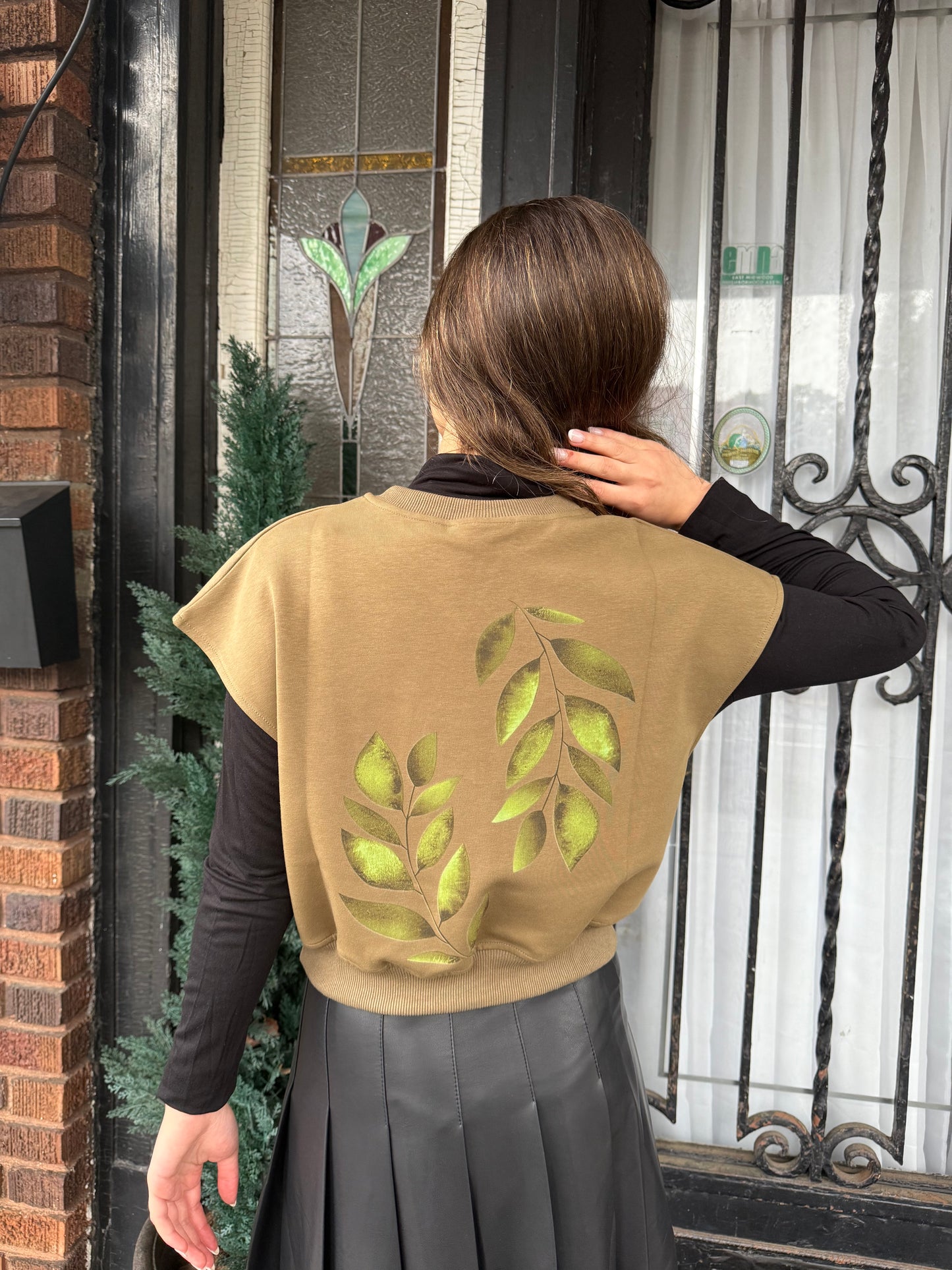 GREEN  LEAF VEST