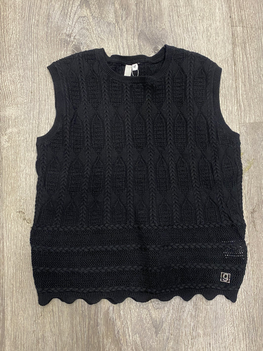 WOVEN VEST