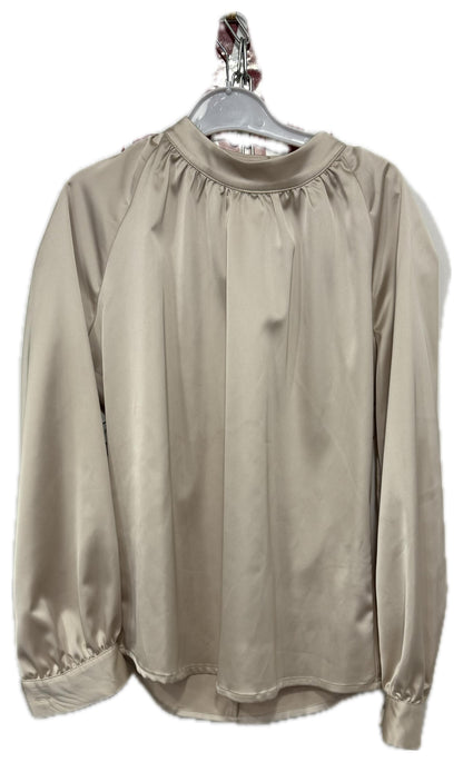 BUTTON BACK SILK TOP