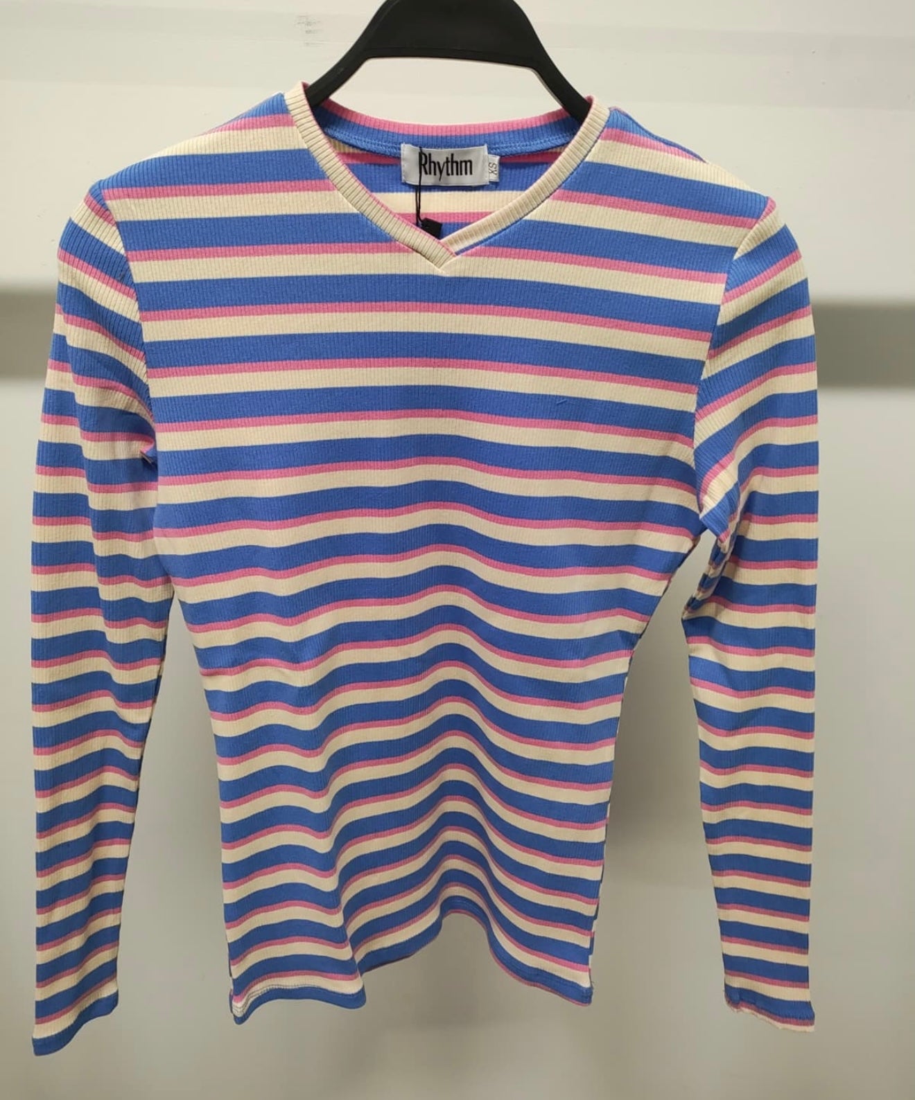 RHYTHM V-NECK STRIPED TEE