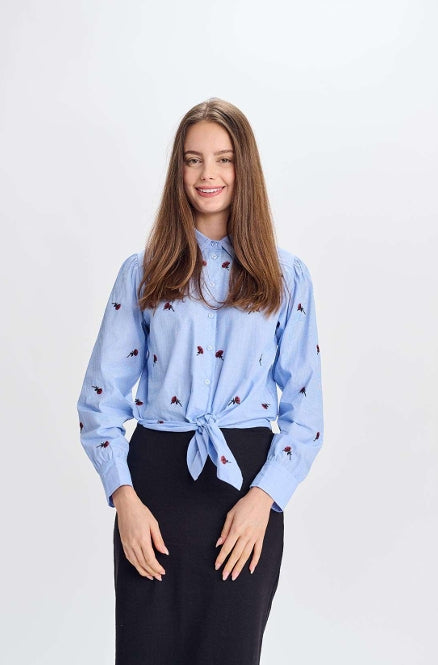 BLUE BUTTON DOWN WITH EMBROIDERED ROSES