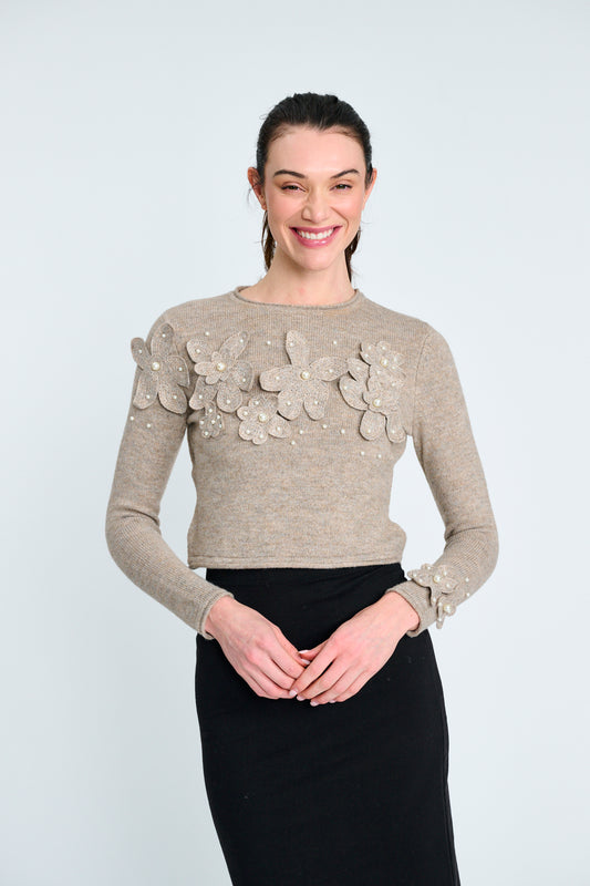 CAMEL KNIT TOP WITH PEARL TRIMMED FLOWER DETAIL