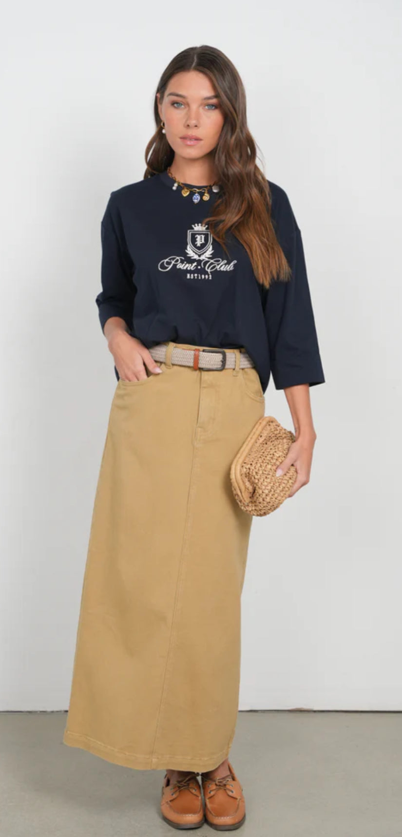 POINT GRAPHIC ROLL CUFF TEE