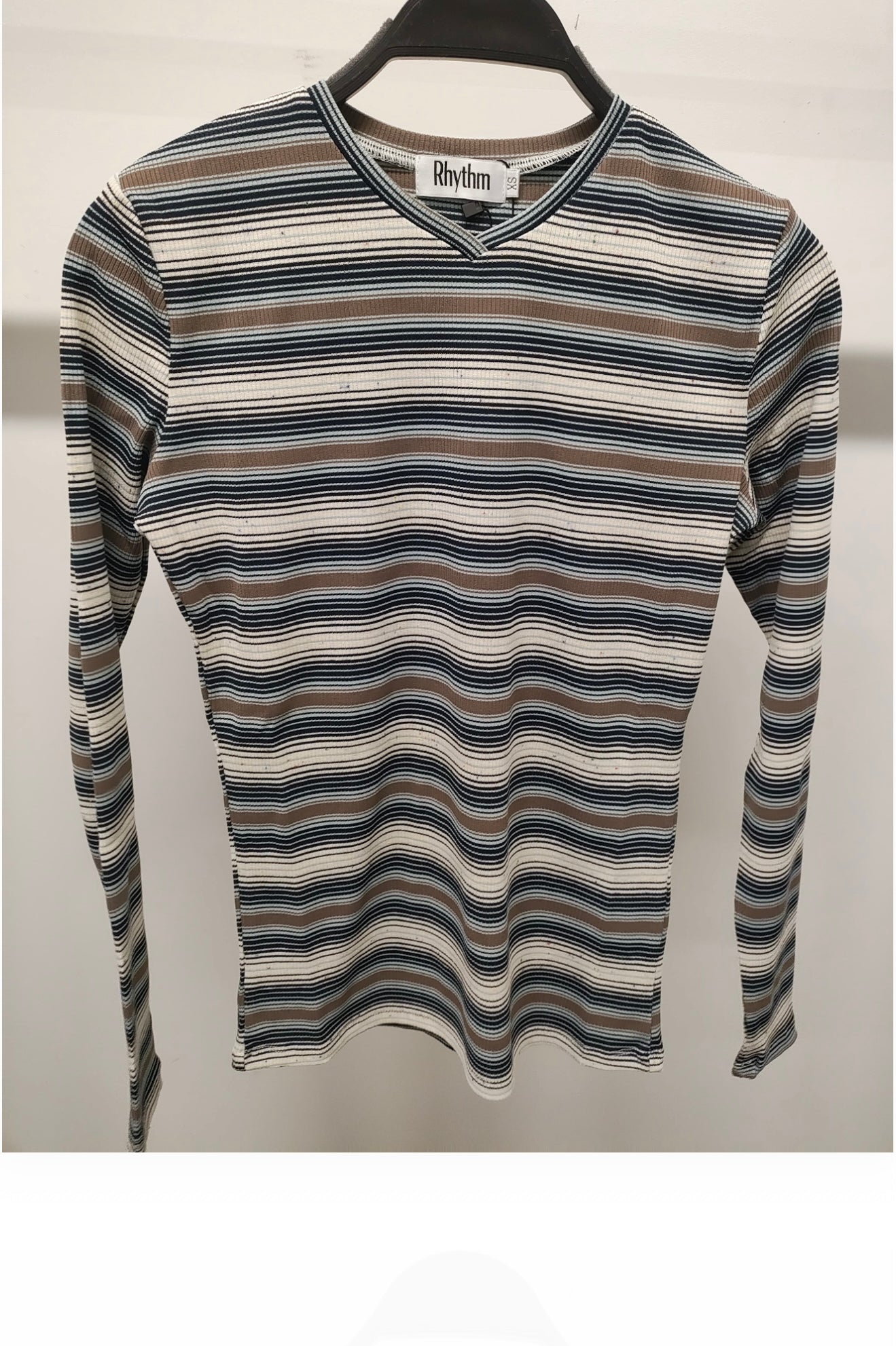 RHYTHM V-NECK STRIPED TEE