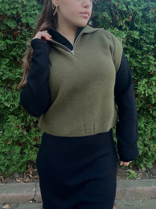 HALF ZIP SWEATER