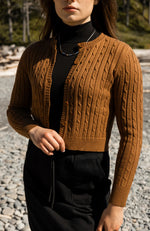 Load image into Gallery viewer, POINT CABLE KNIT CARDI
