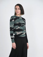 Load image into Gallery viewer, CAMOUFLAGE BUNGEE SWEATER
