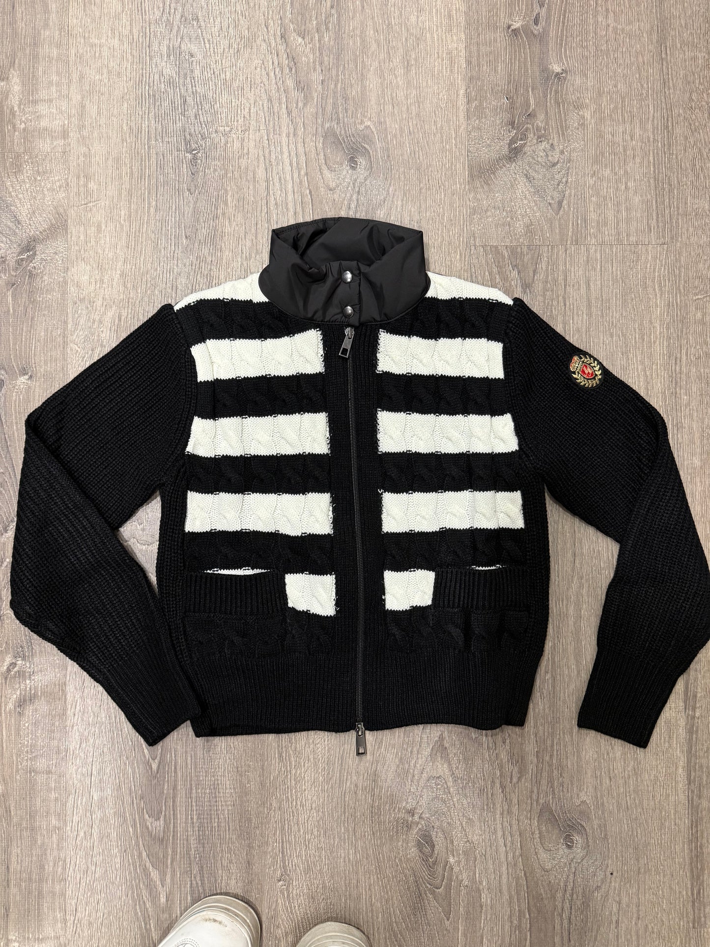 STRIPED PUFFER KNIT CARDIGAN