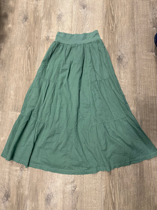 TEIRED SKIRT