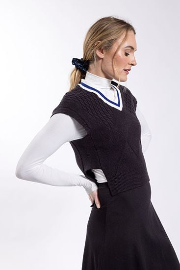 VARSITY CABLE VEST