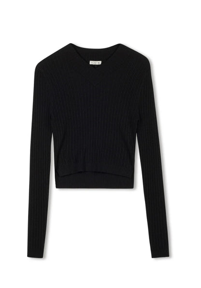 POINT V NECK CABLE SWEATER