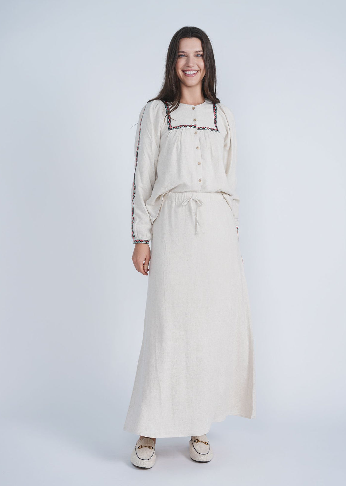 THE LINEN SKIRT