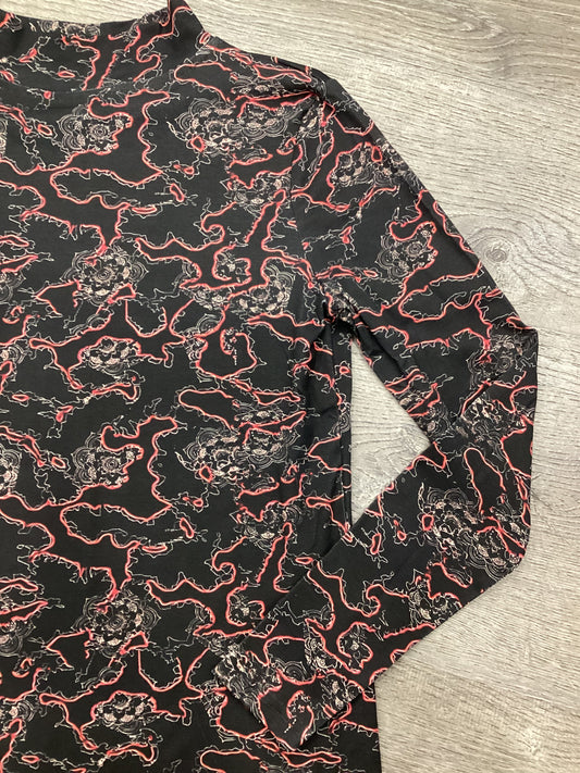 Chic Graphic Turtlenecks