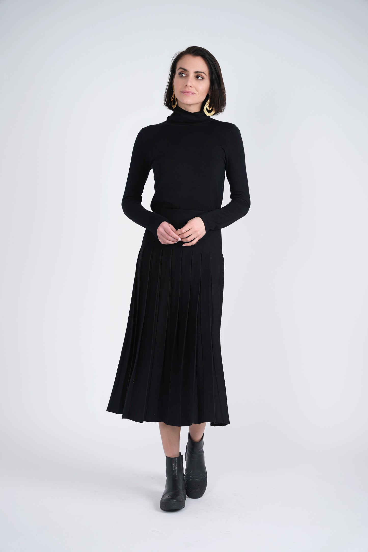 PLEATED MIDI SKIRT