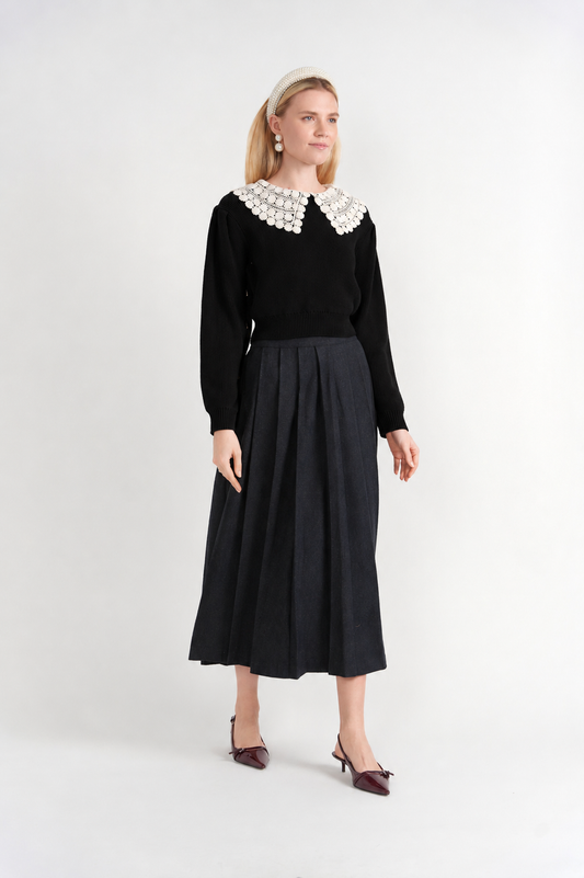 RIBBED SWEATER WITH CROCHET COLLAR