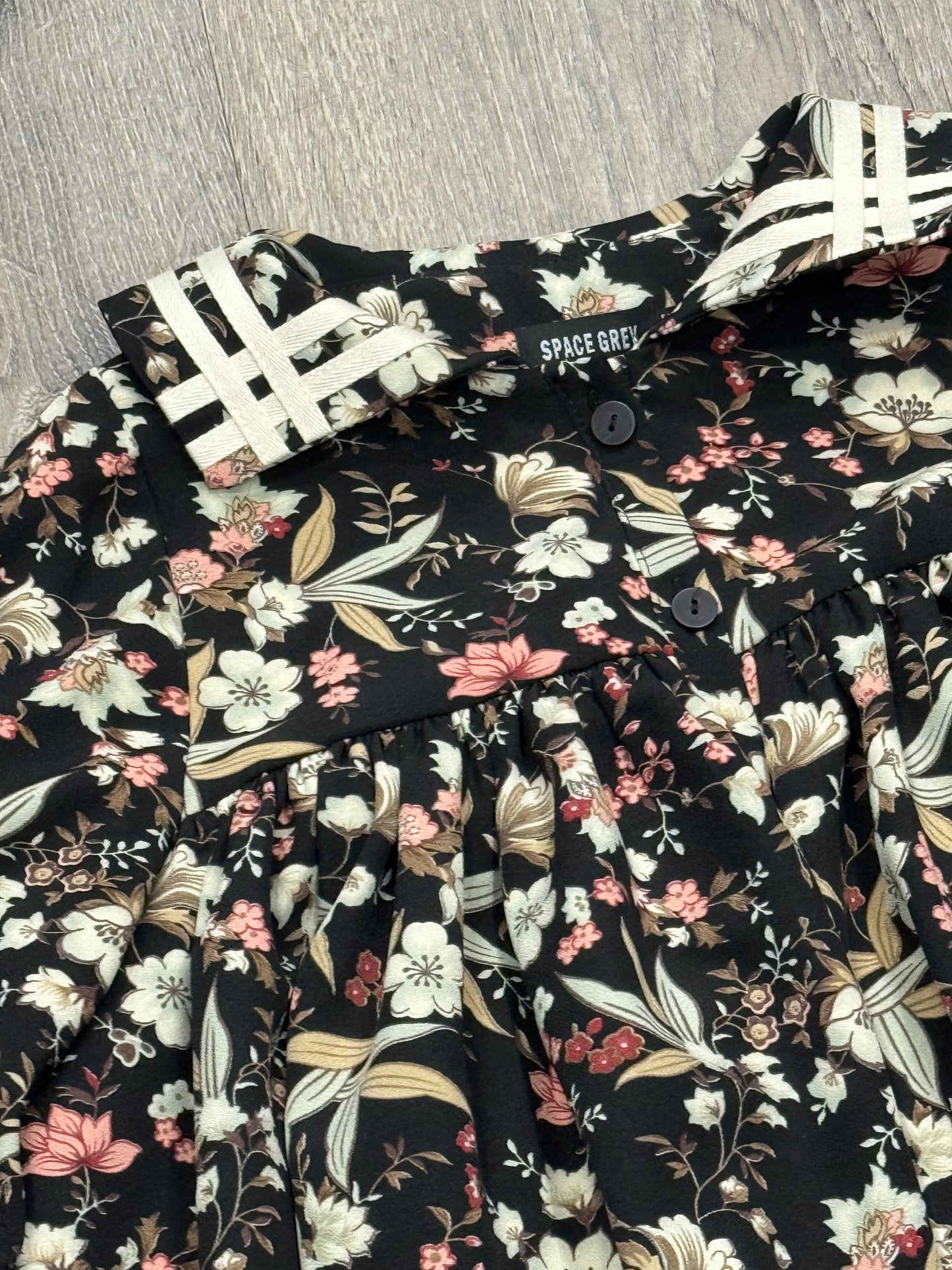 FLORAL COLLAR DRESS