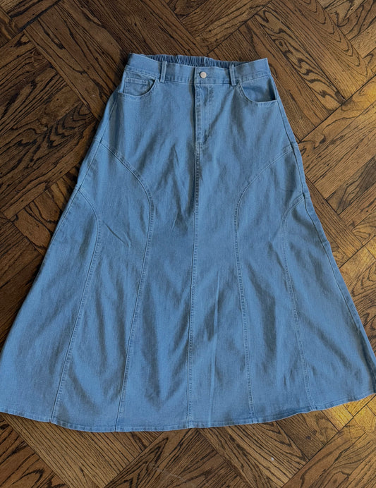 LIGHT DENIM SKIRT