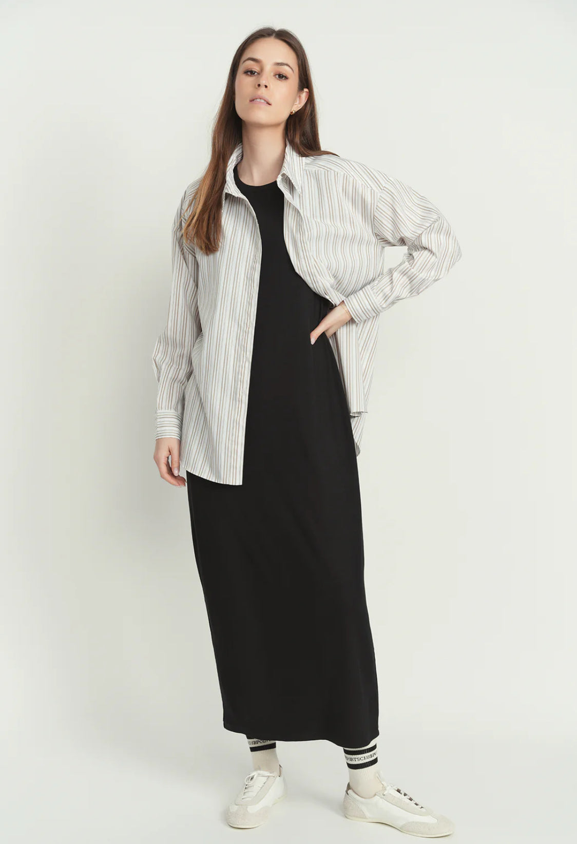 POINT CREWNECK STRAIGHT DRESS