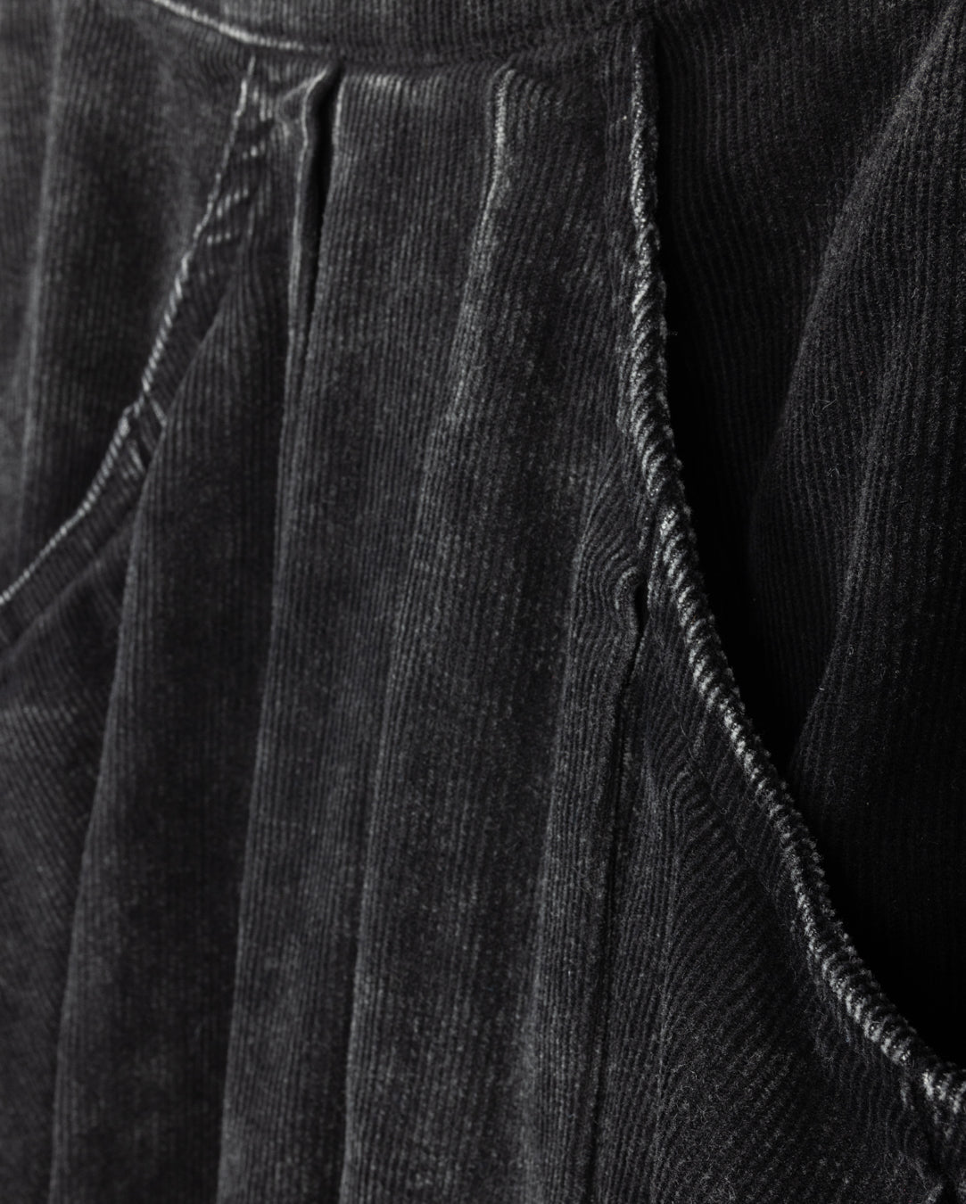 TRAY CORDUROY SKIRT