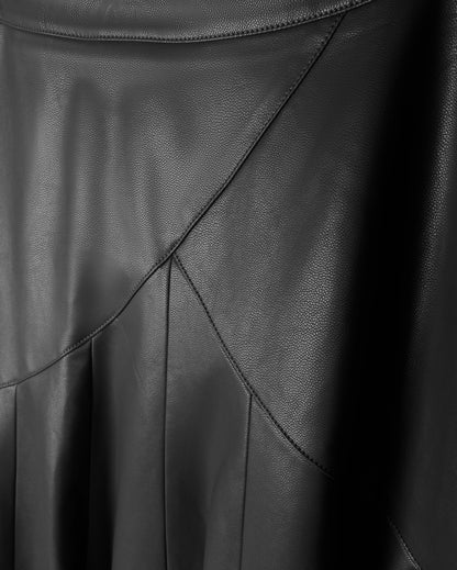 ROUNDED CROSS OVER SEAM LEATHER SKIRT