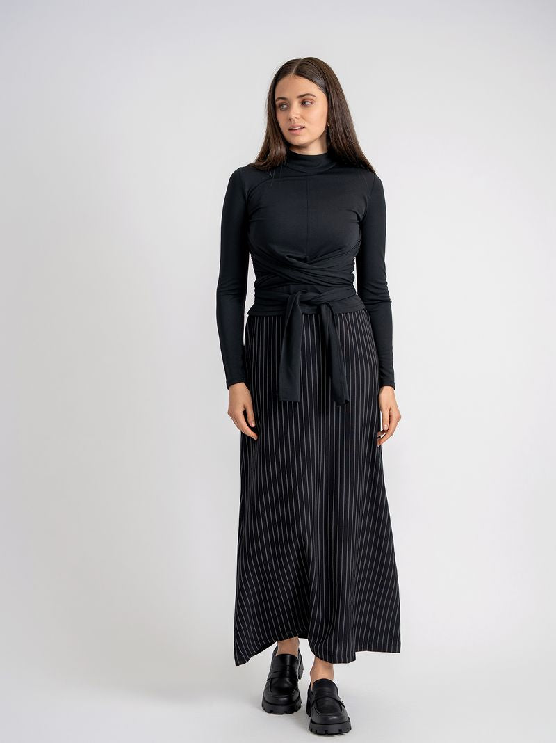 TIE CROP TOP