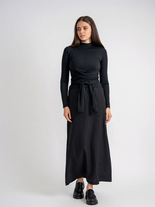 TIE CROP TOP