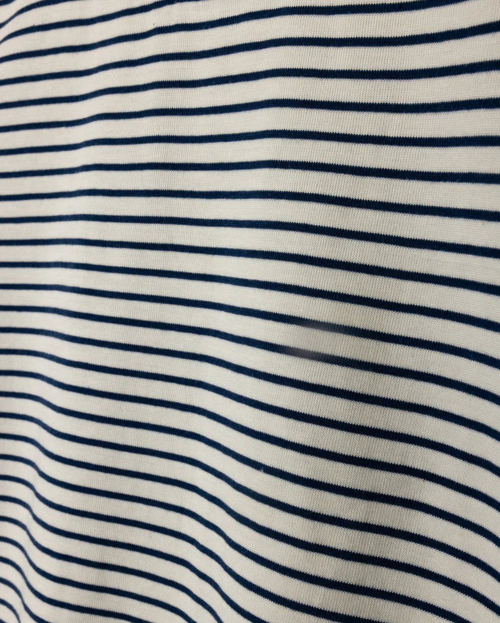 STRIPED SEAMED DETAILED TEE